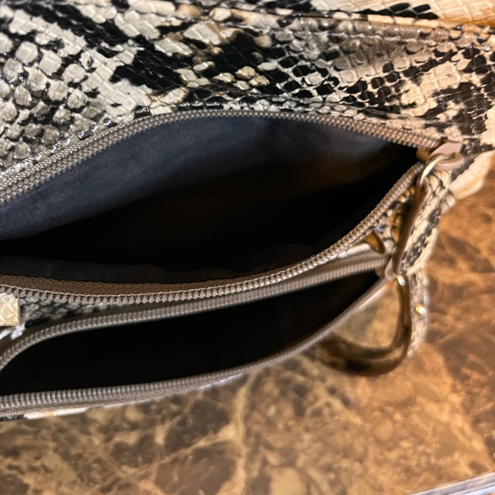 Nine West Black and Cream Snake Pattern Clutch - Picture 5 of 5